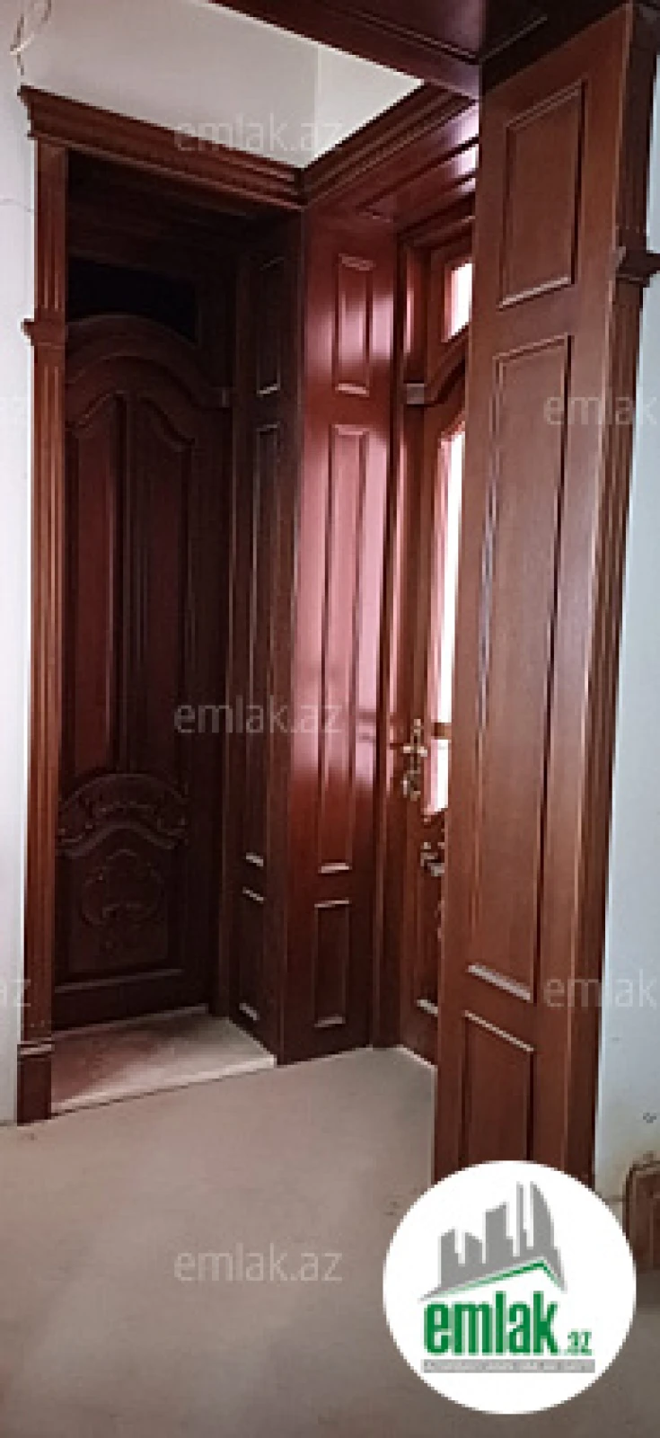 Satılır 8 otaqlı həyət evi 650 m²