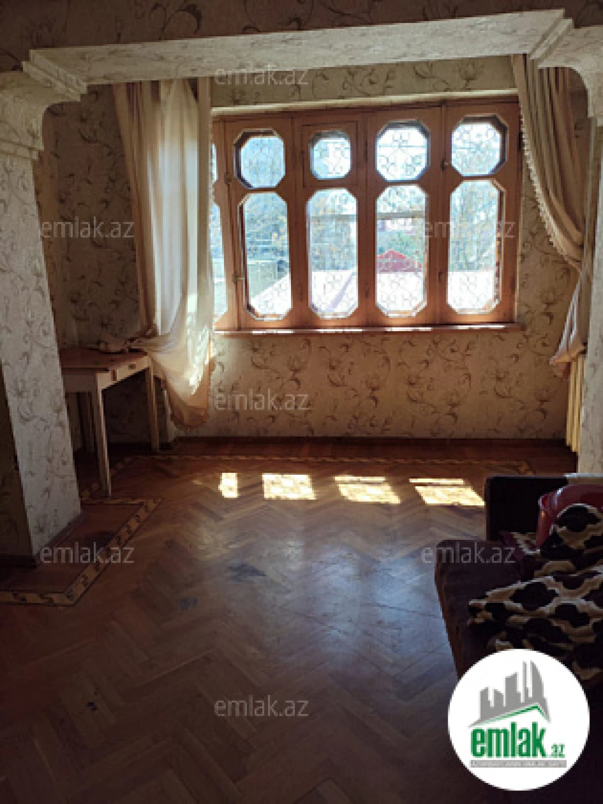 Satılır 4 otaqlı köhnə tikili 80 m²