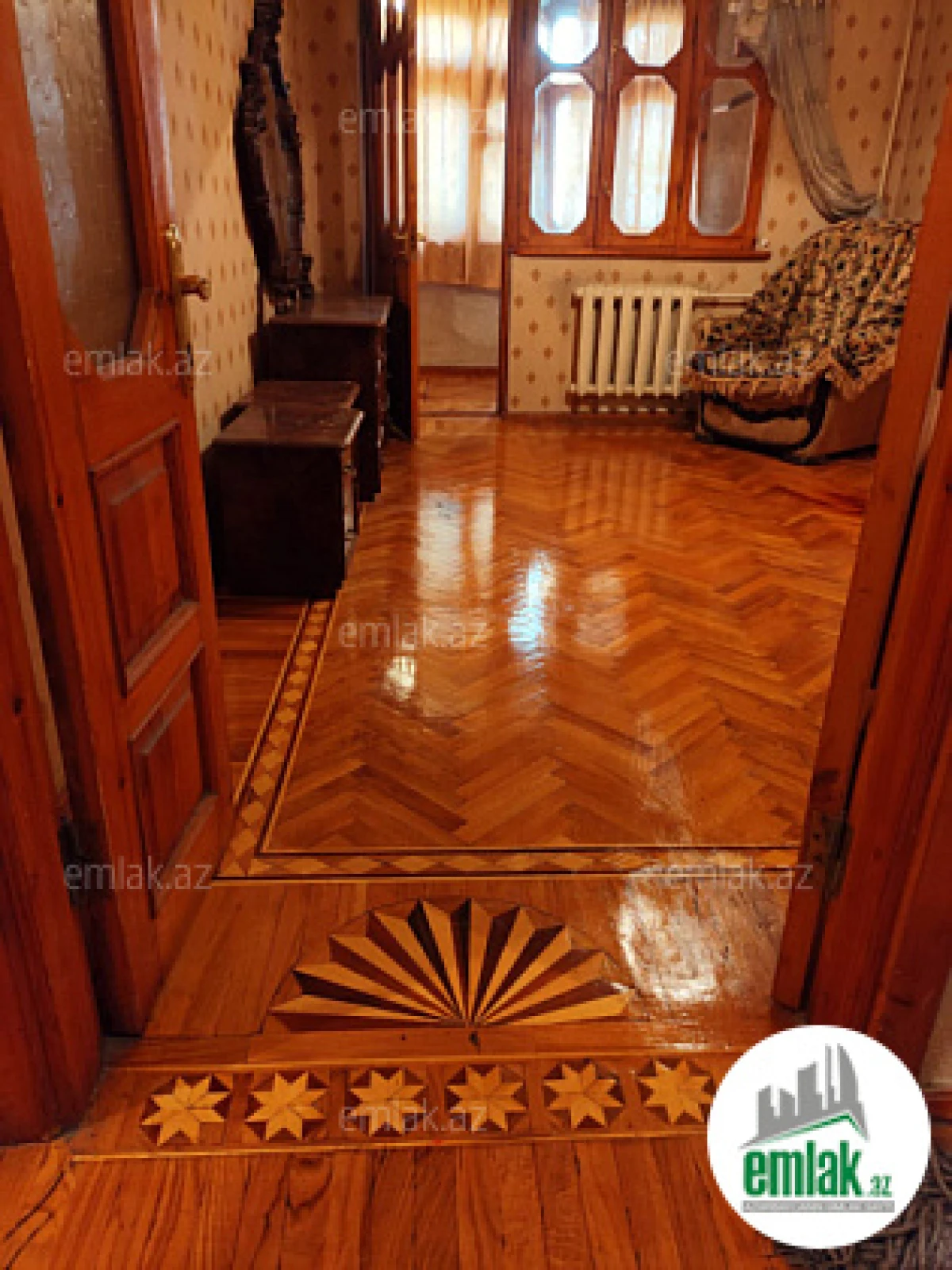 Satılır 4 otaqlı köhnə tikili 80 m²