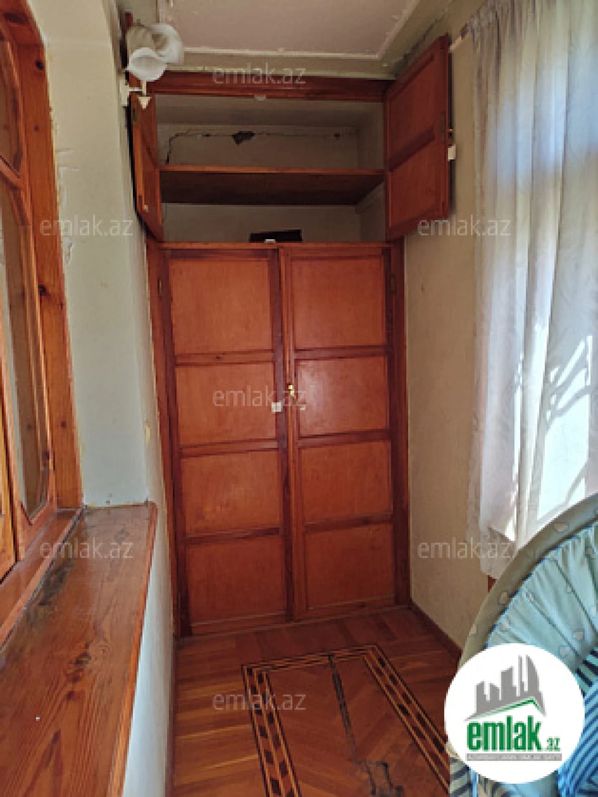 Satılır 4 otaqlı köhnə tikili 80 m²