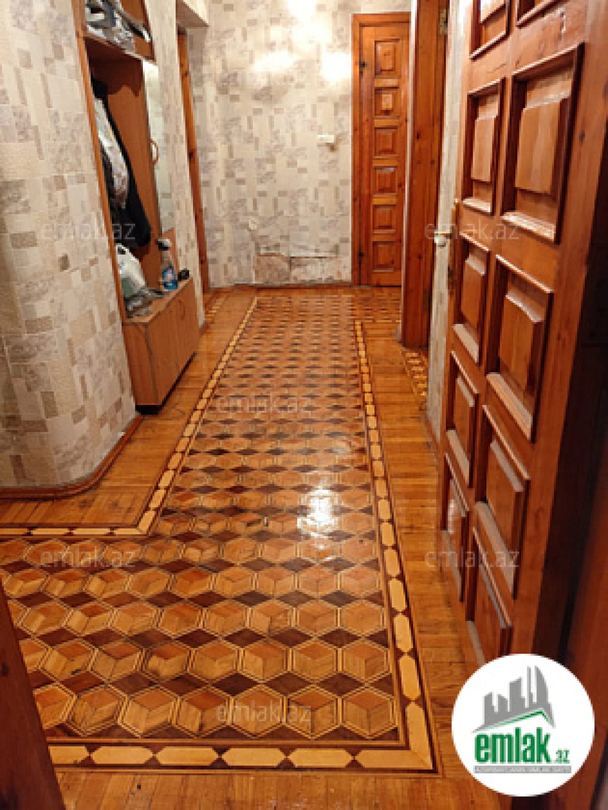 Satılır 4 otaqlı köhnə tikili 80 m²