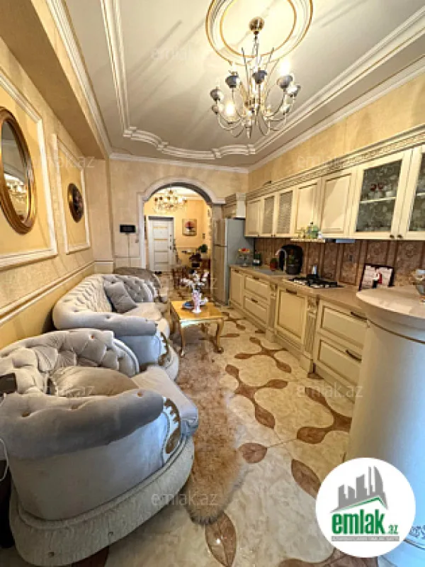 Satılır 4 otaqlı yeni tikili 185 m²