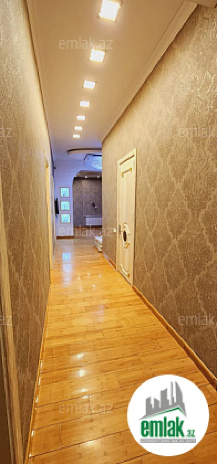 Satılır 3 otaqlı yeni tikili 135 m²