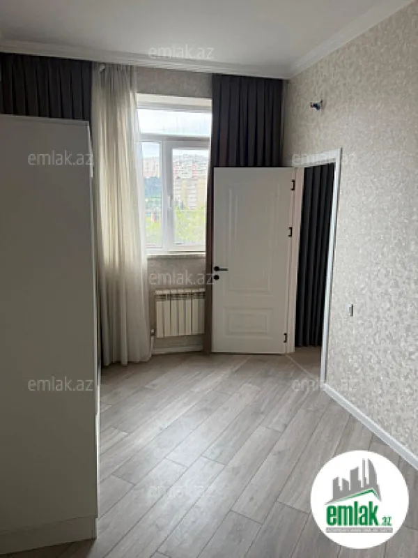 Satılır 3 otaqlı yeni tikili 72.5 m²