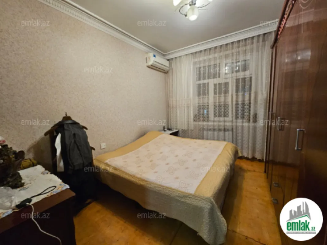 Satılır 2 otaqlı köhnə tikili 65 m²