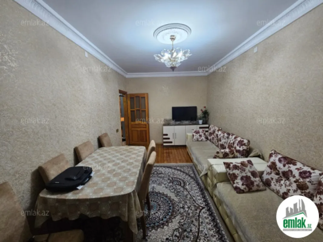 Satılır 2 otaqlı köhnə tikili 65 m²