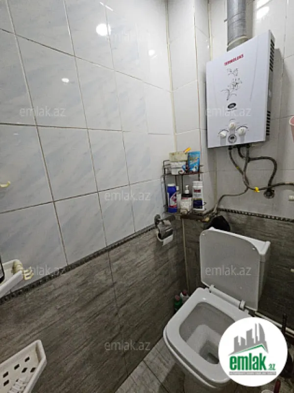 Satılır 2 otaqlı köhnə tikili 65 m²