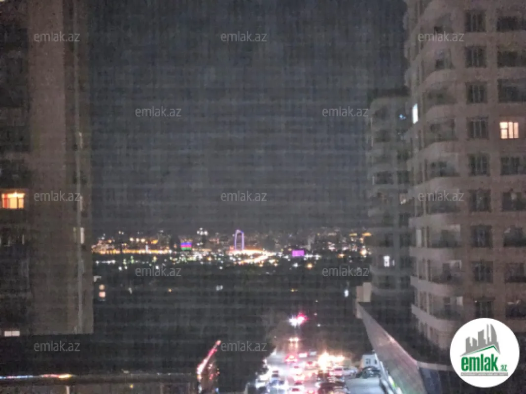 Satılır 2 otaqlı köhnə tikili 65 m²