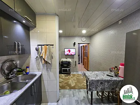 Satılır 2 otaqlı köhnə tikili 65 m²