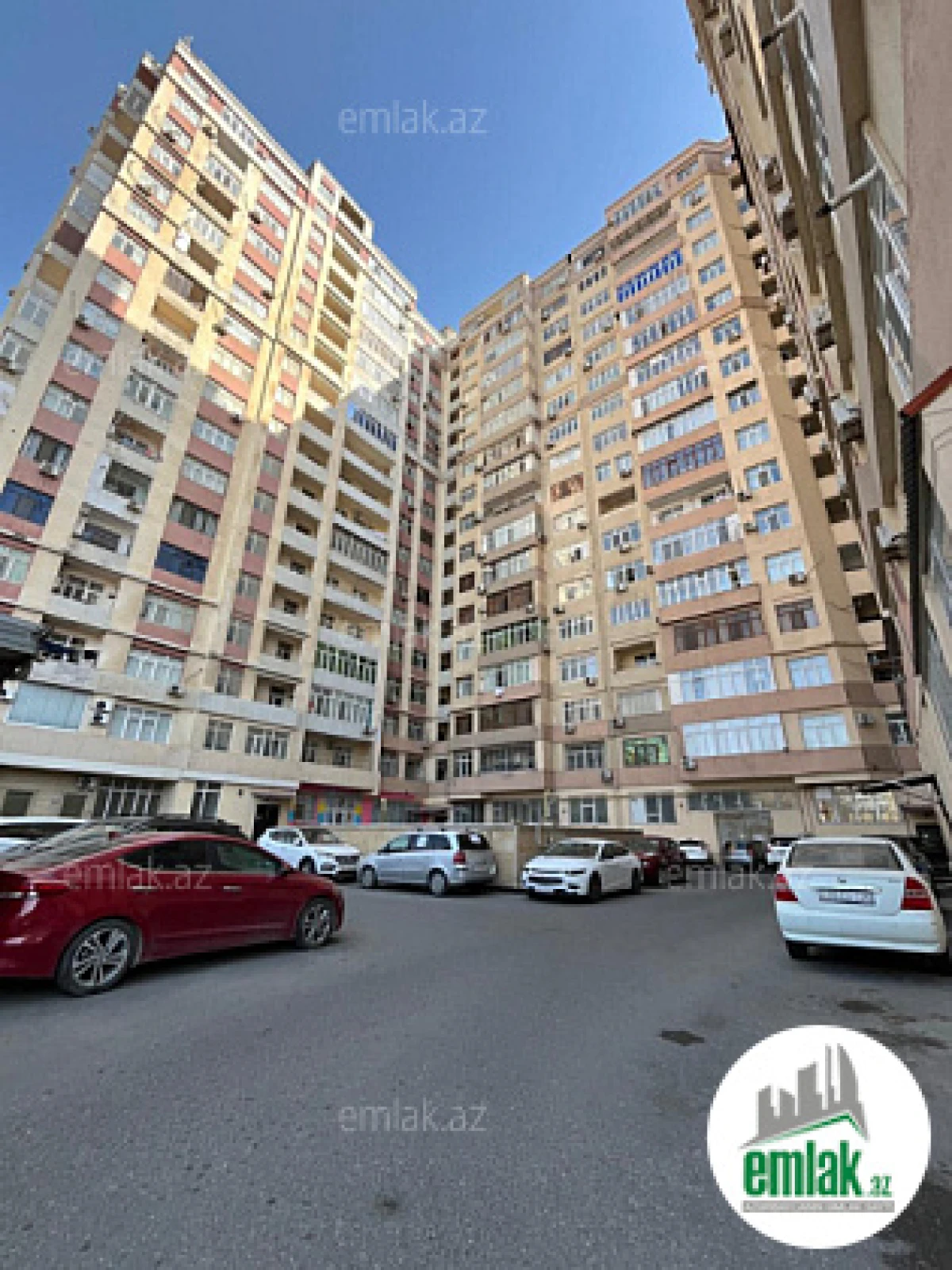 Satılır 3 otaqlı yeni tikili 135 m²
