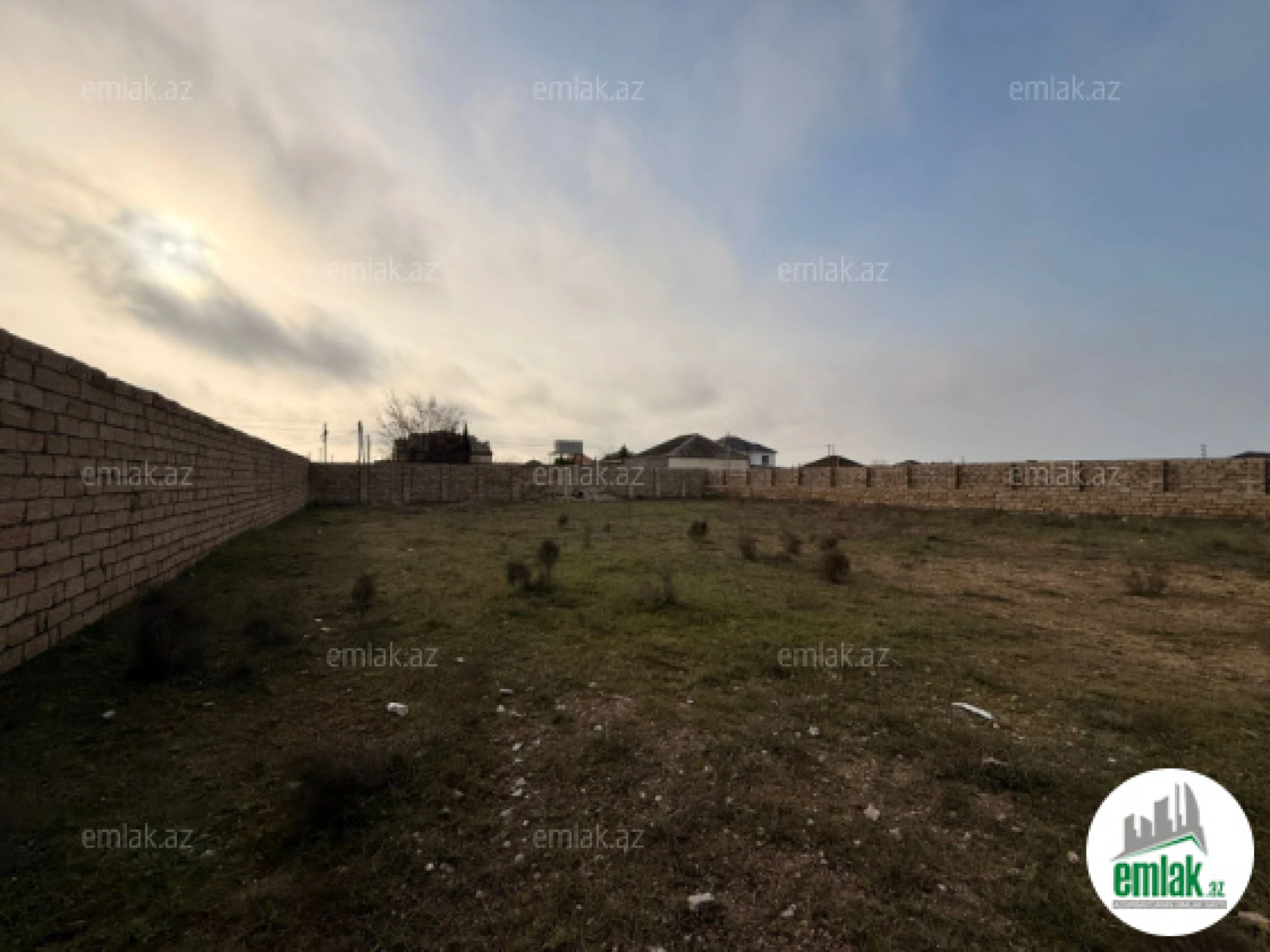 Satılır torpaq sahəsi 12 m²