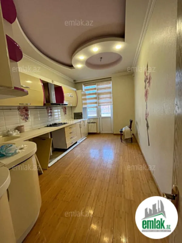 Satılır 3 otaqlı yeni tikili 137 m²