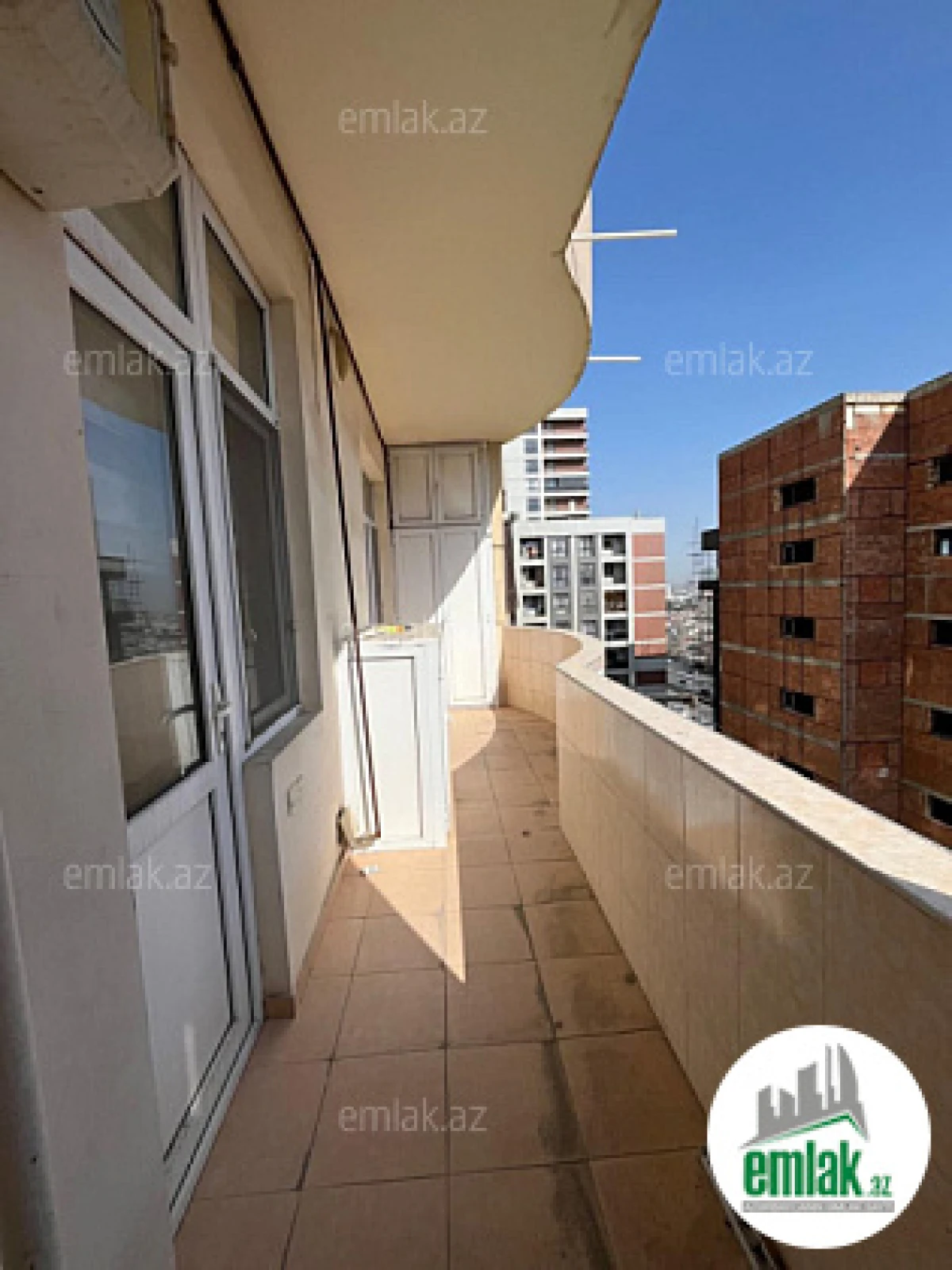 Satılır 3 otaqlı yeni tikili 137 m²