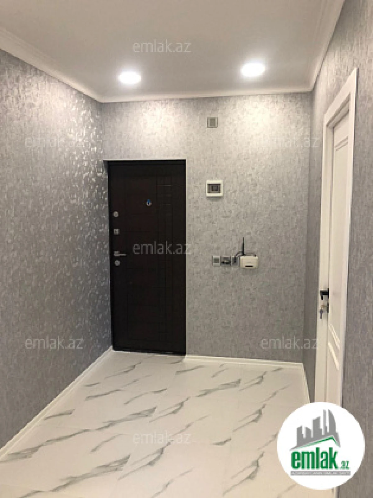 Satılır 3 otaqlı köhnə tikili 86 m²