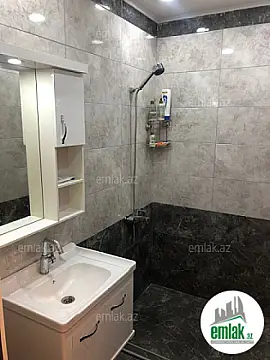 Satılır 3 otaqlı köhnə tikili 86 m²
