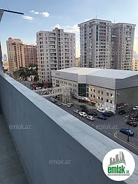 Satılır 3 otaqlı köhnə tikili 86 m²