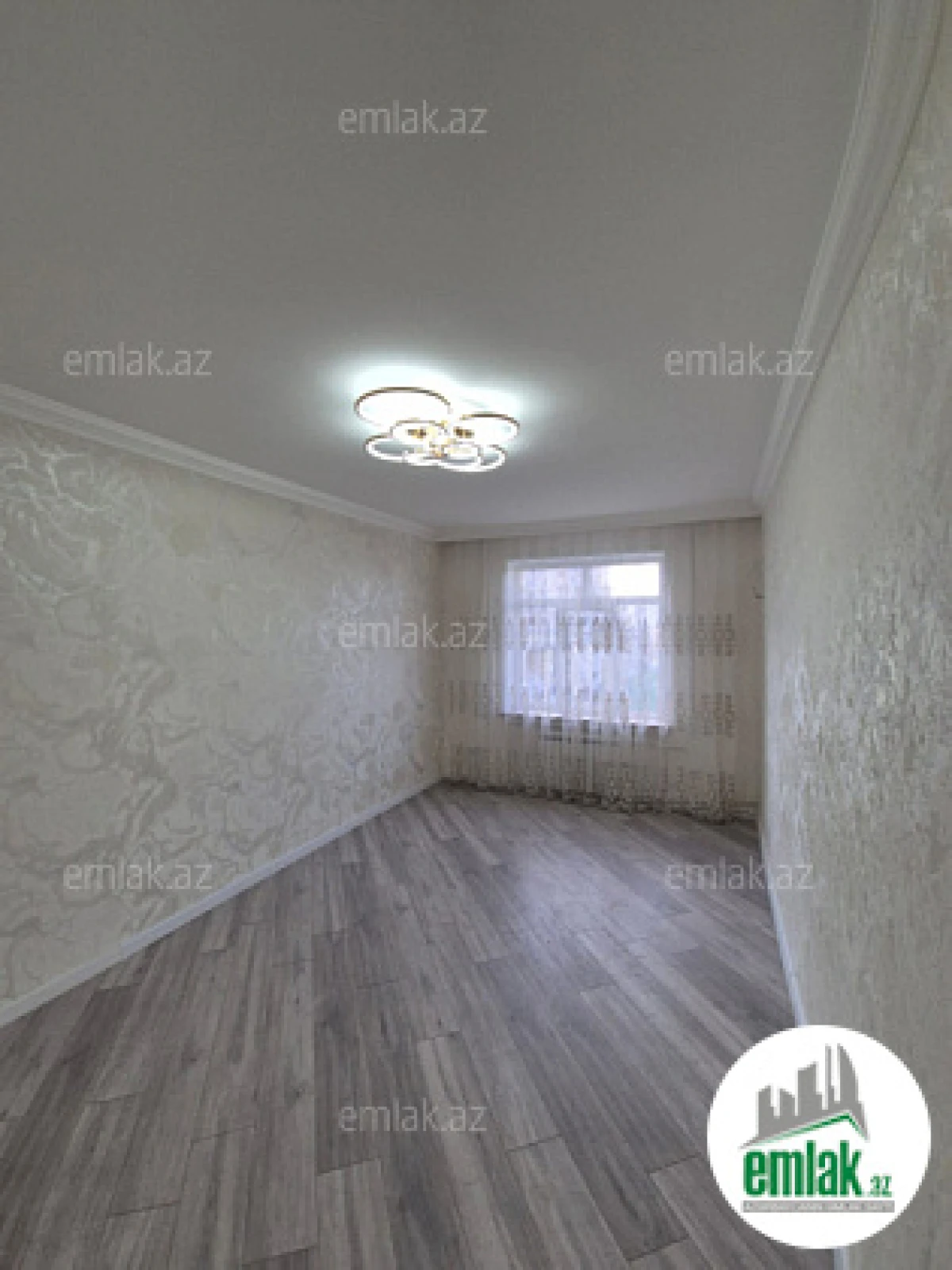 Satılır 3 otaqlı köhnə tikili 70 m²