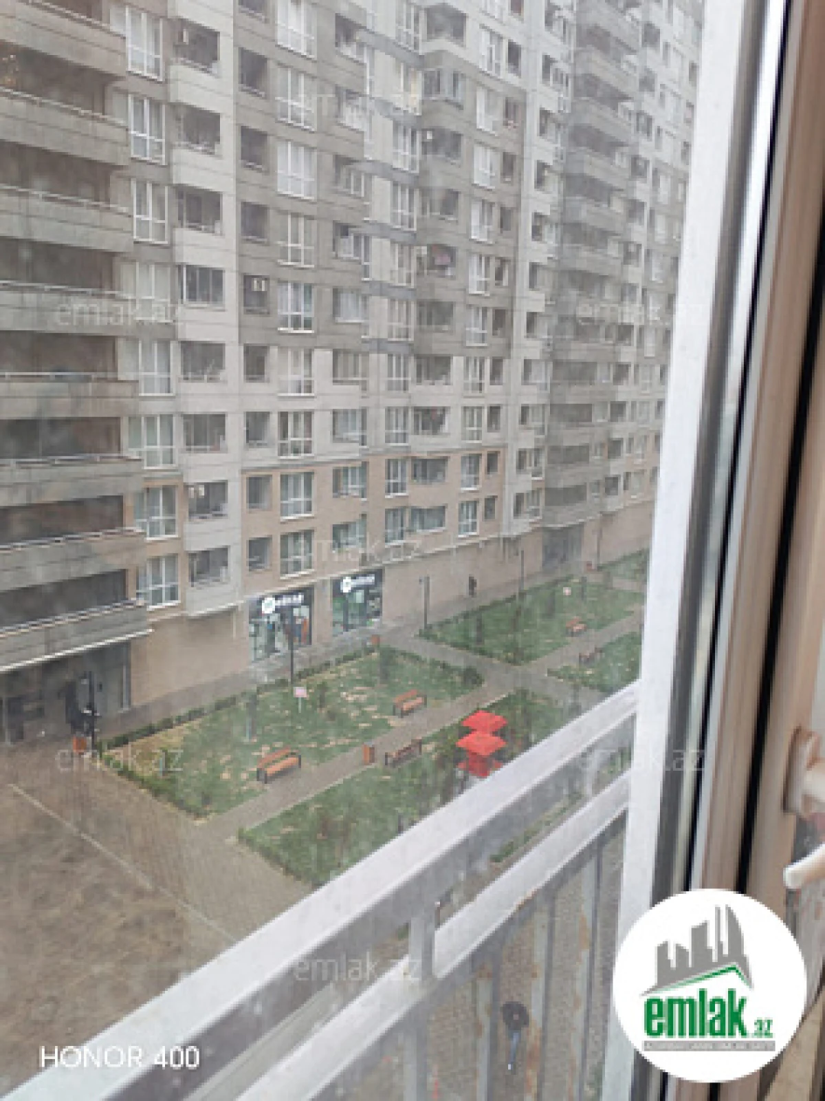 Satılır 2 otaqlı yeni tikili 76 m²