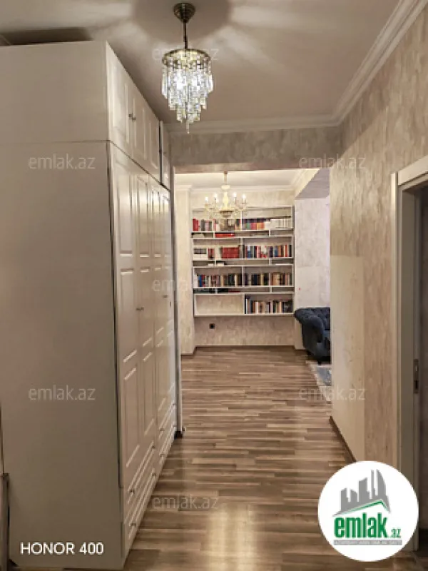 Satılır 2 otaqlı yeni tikili 76 m²