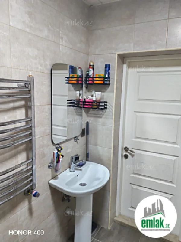 Satılır 2 otaqlı yeni tikili 76 m²