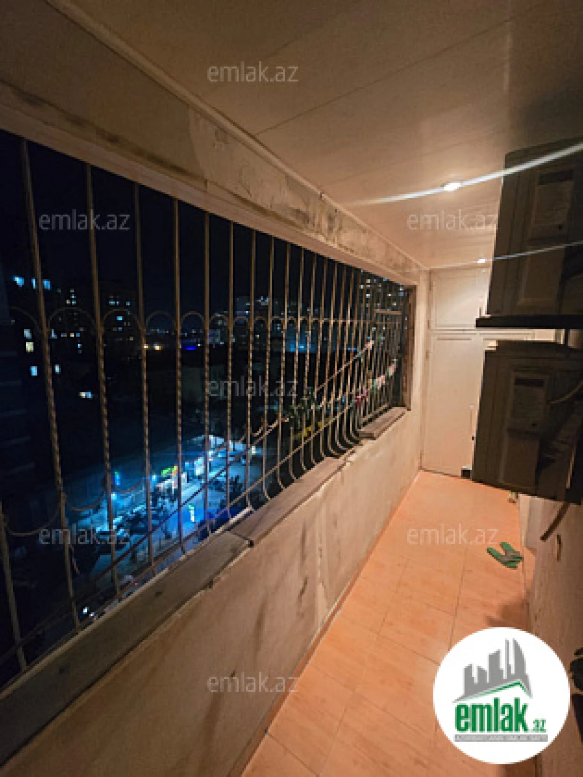 Satılır 3 otaqlı köhnə tikili 90 m²