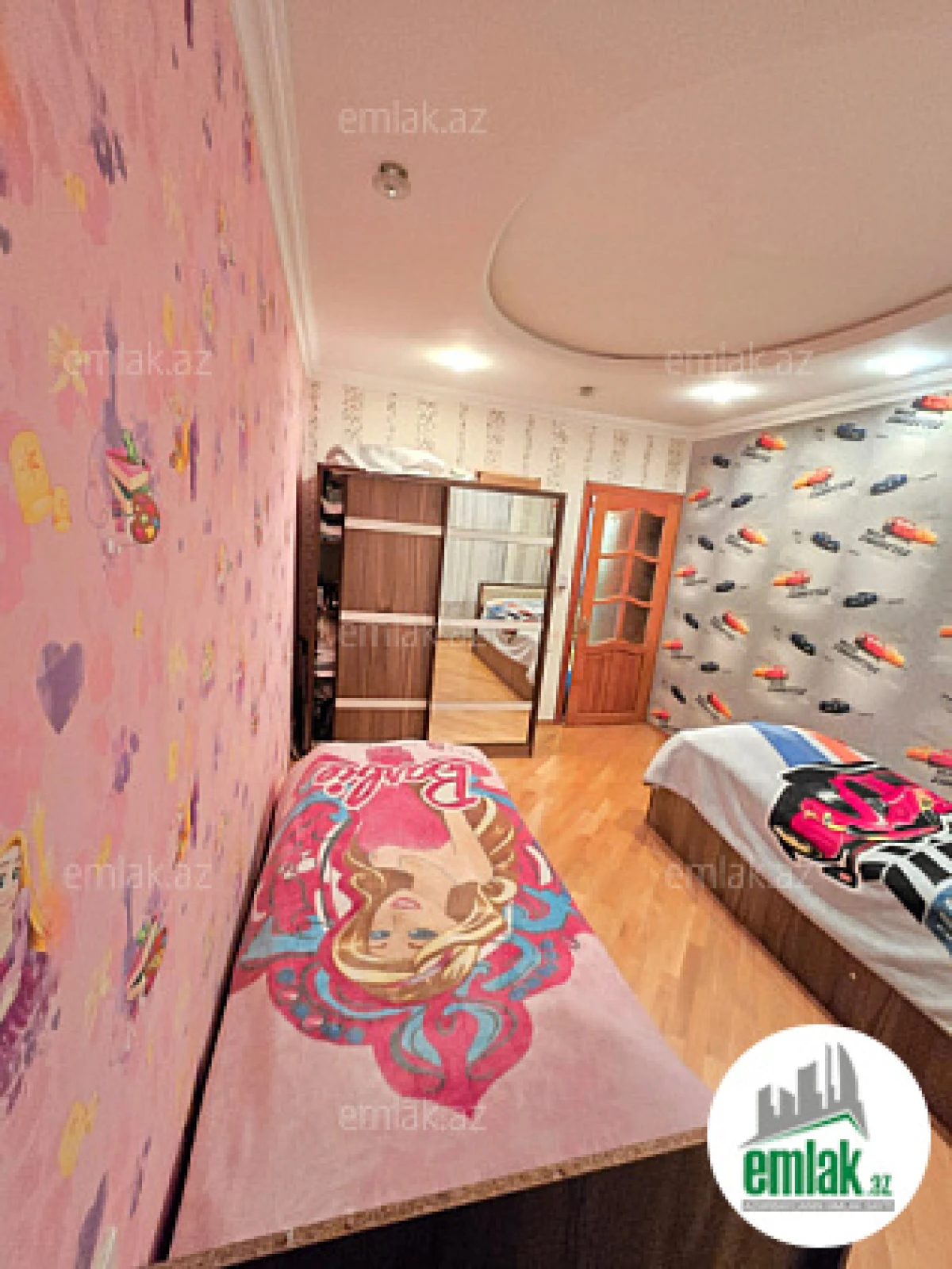 Satılır 3 otaqlı köhnə tikili 90 m²