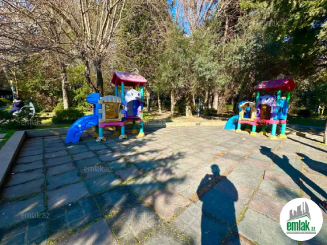 Satılır 3 otaqlı köhnə tikili 80 m²