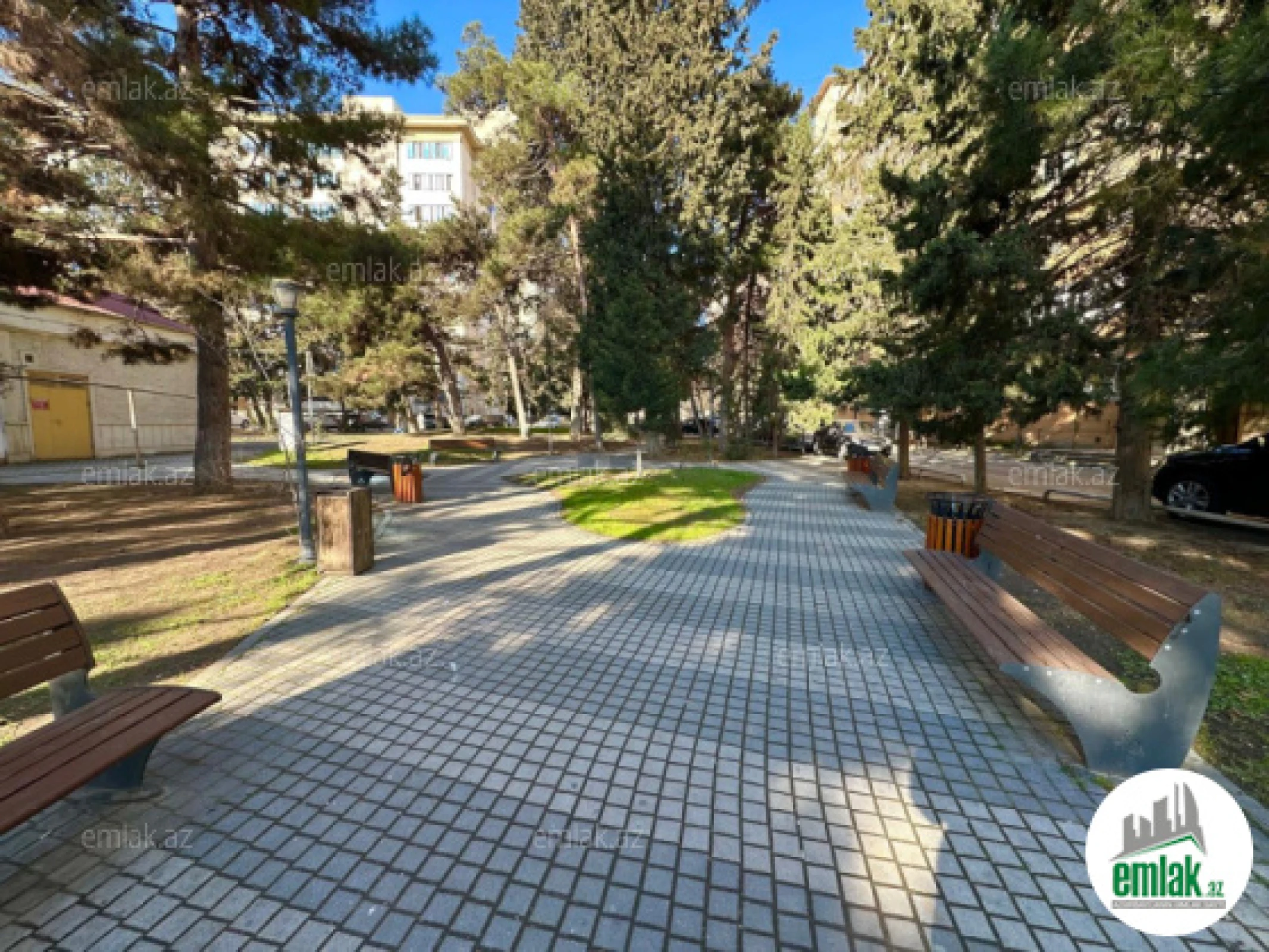 Satılır 3 otaqlı köhnə tikili 80 m²