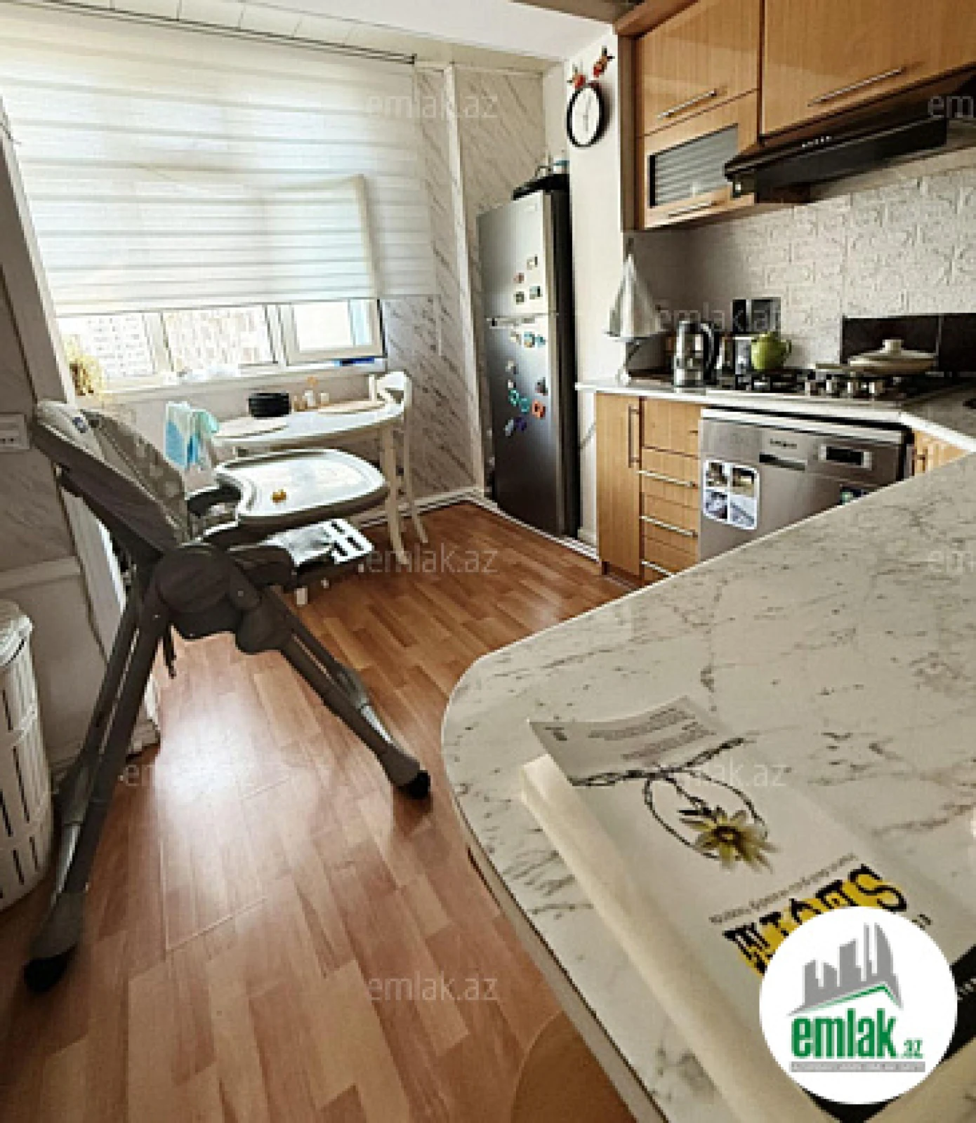 Satılır 3 otaqlı köhnə tikili 80 m²