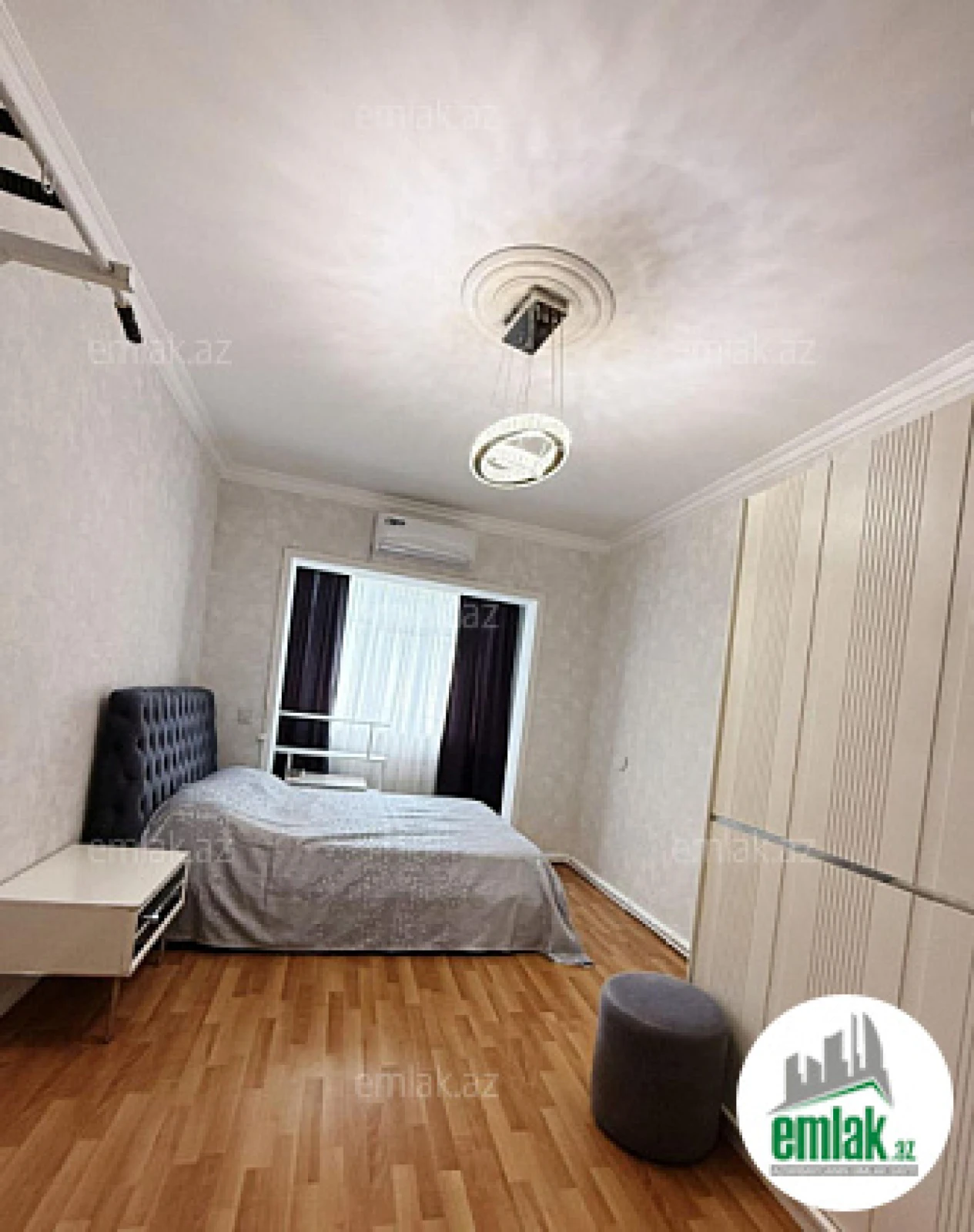 Satılır 3 otaqlı köhnə tikili 80 m²