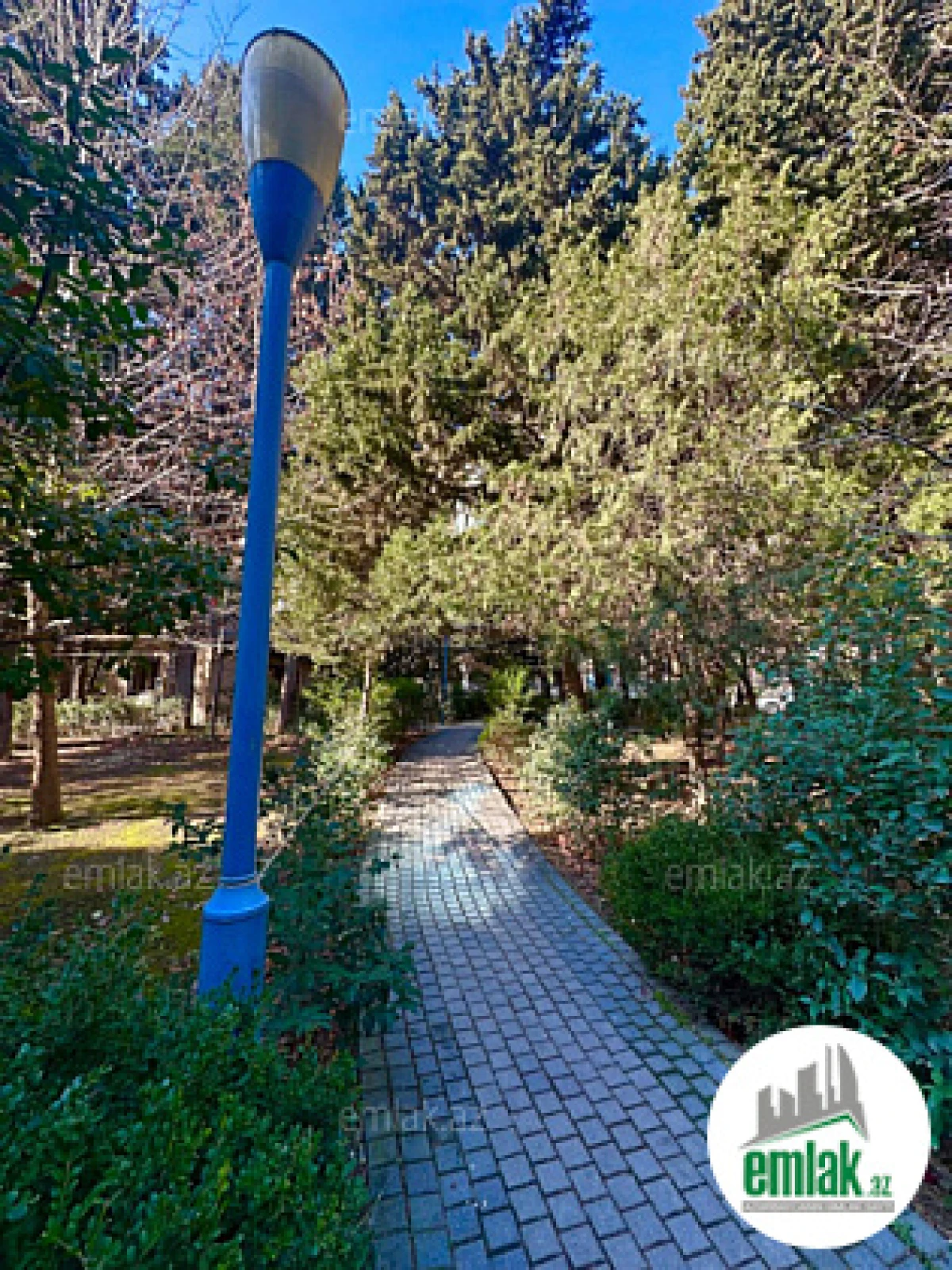 Satılır 3 otaqlı köhnə tikili 80 m²