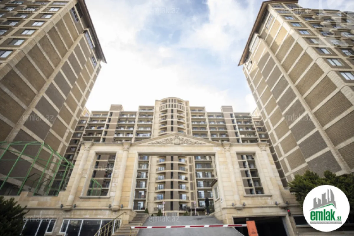 Satılır 3 otaqlı yeni tikili 140 m²