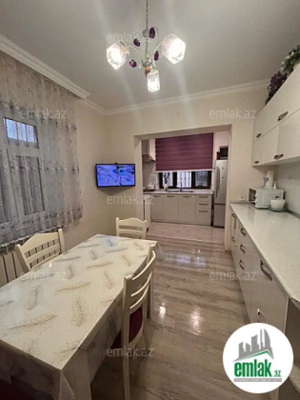 Satılır 3 otaqlı həyət evi 100 m²