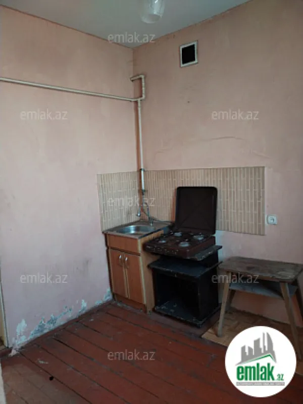 Satılır 2 otaqlı köhnə tikili 53 m²
