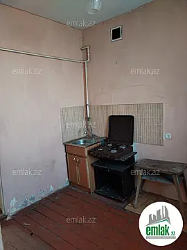 Satılır 2 otaqlı köhnə tikili 53 m²