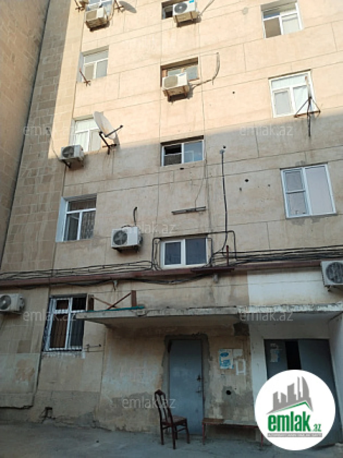 Satılır 2 otaqlı köhnə tikili 53 m²