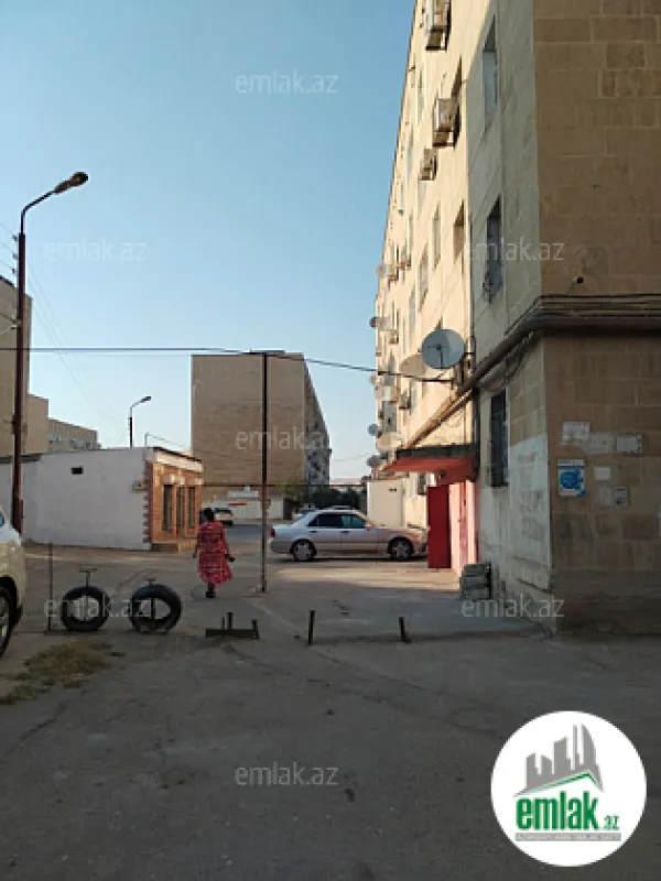 Satılır 2 otaqlı köhnə tikili 53 m²