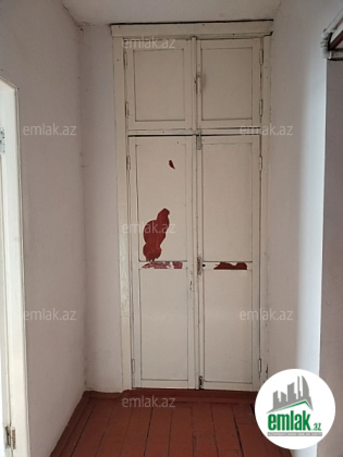 Satılır 2 otaqlı köhnə tikili 53 m²