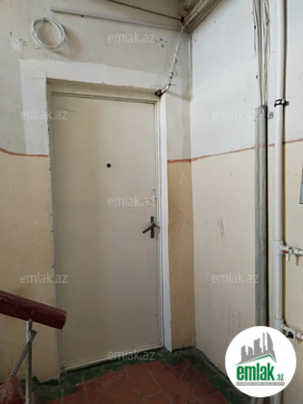 Satılır 2 otaqlı köhnə tikili 53 m²