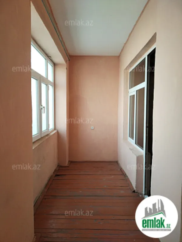 Satılır 2 otaqlı köhnə tikili 53 m²