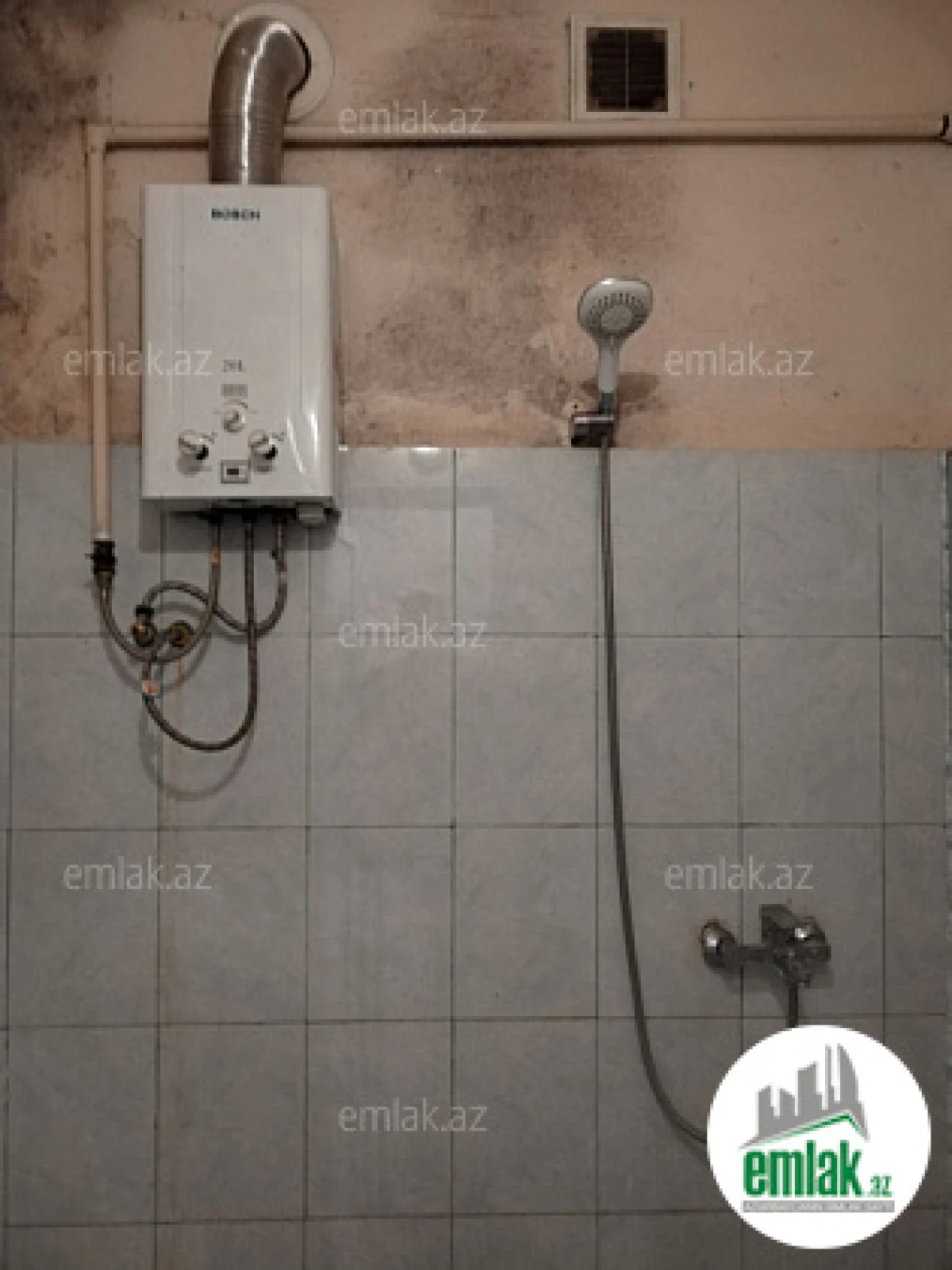 Satılır 2 otaqlı köhnə tikili 53 m²