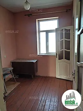 Satılır 2 otaqlı köhnə tikili 53 m²