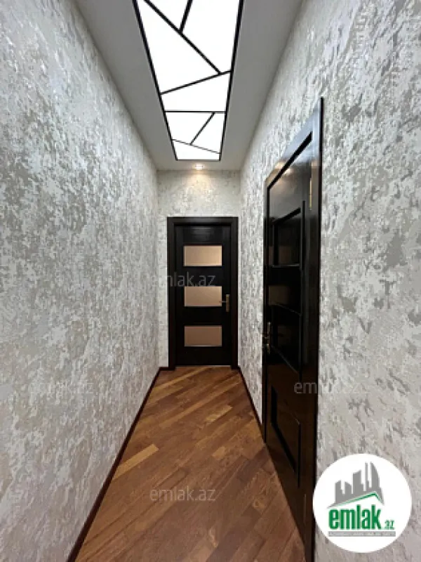 Satılır 4 otaqlı yeni tikili 130 m²