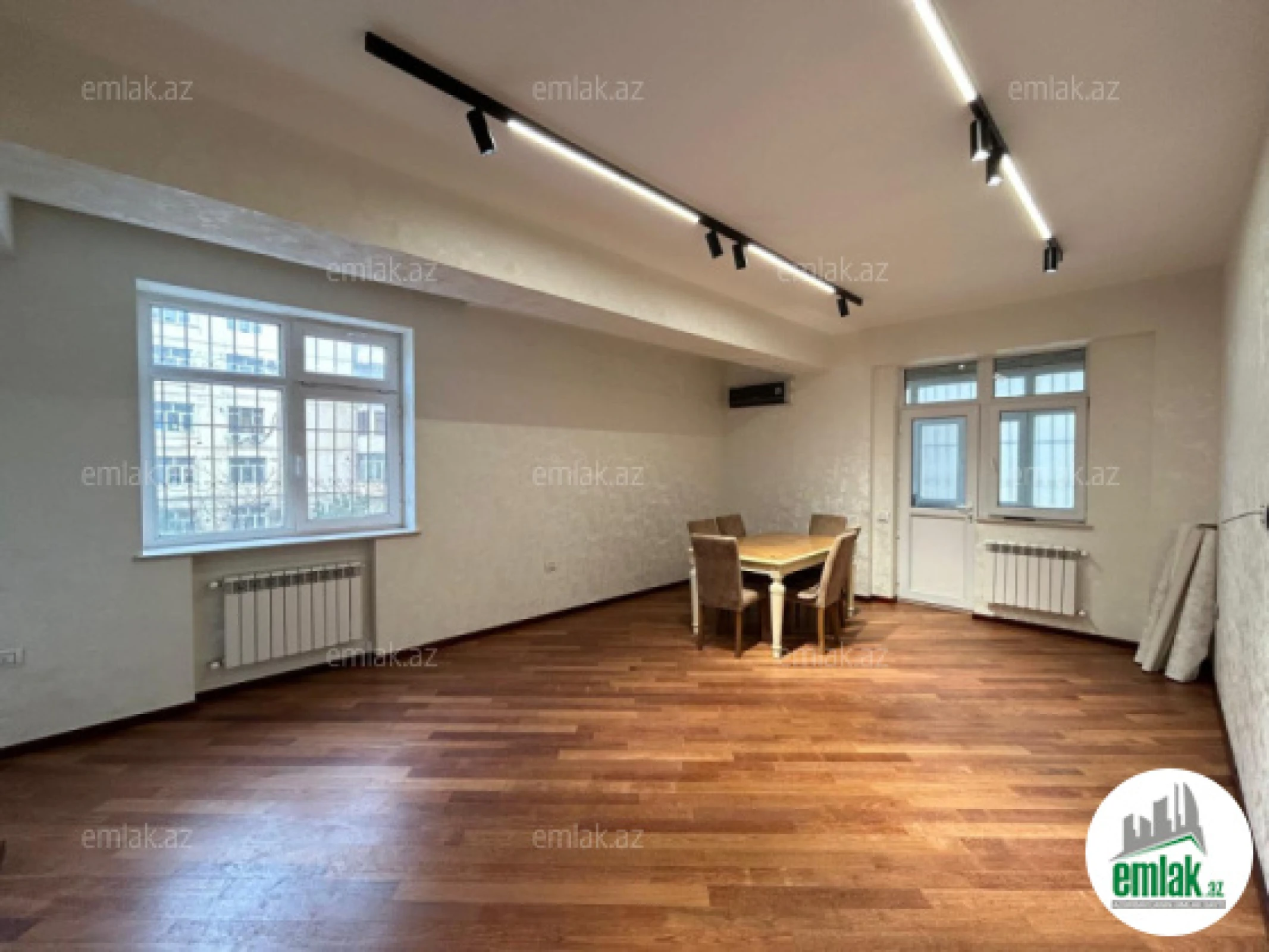 Satılır 4 otaqlı yeni tikili 130 m²