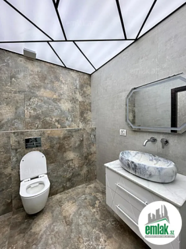 Satılır 4 otaqlı yeni tikili 130 m²