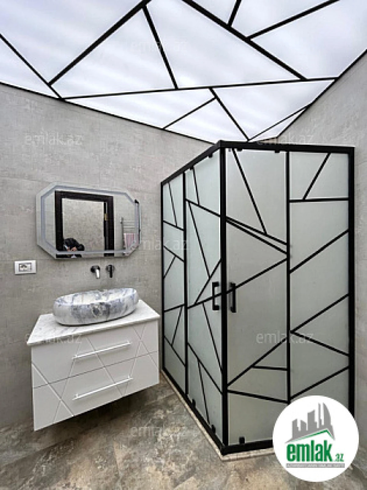 Satılır 4 otaqlı yeni tikili 130 m²