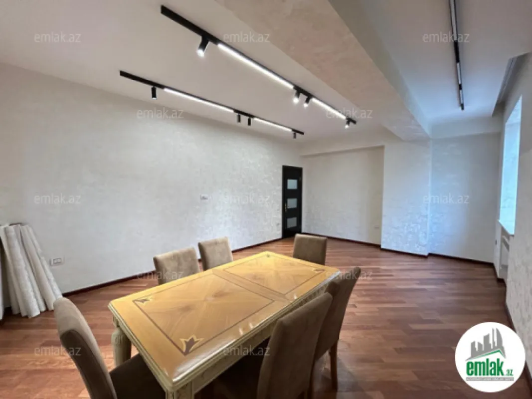 Satılır 4 otaqlı yeni tikili 130 m²