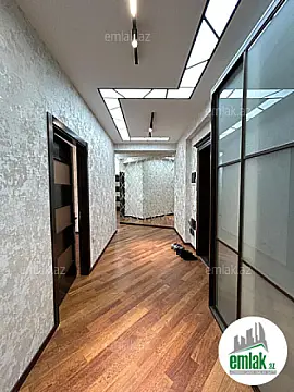 Satılır 4 otaqlı yeni tikili 130 m²
