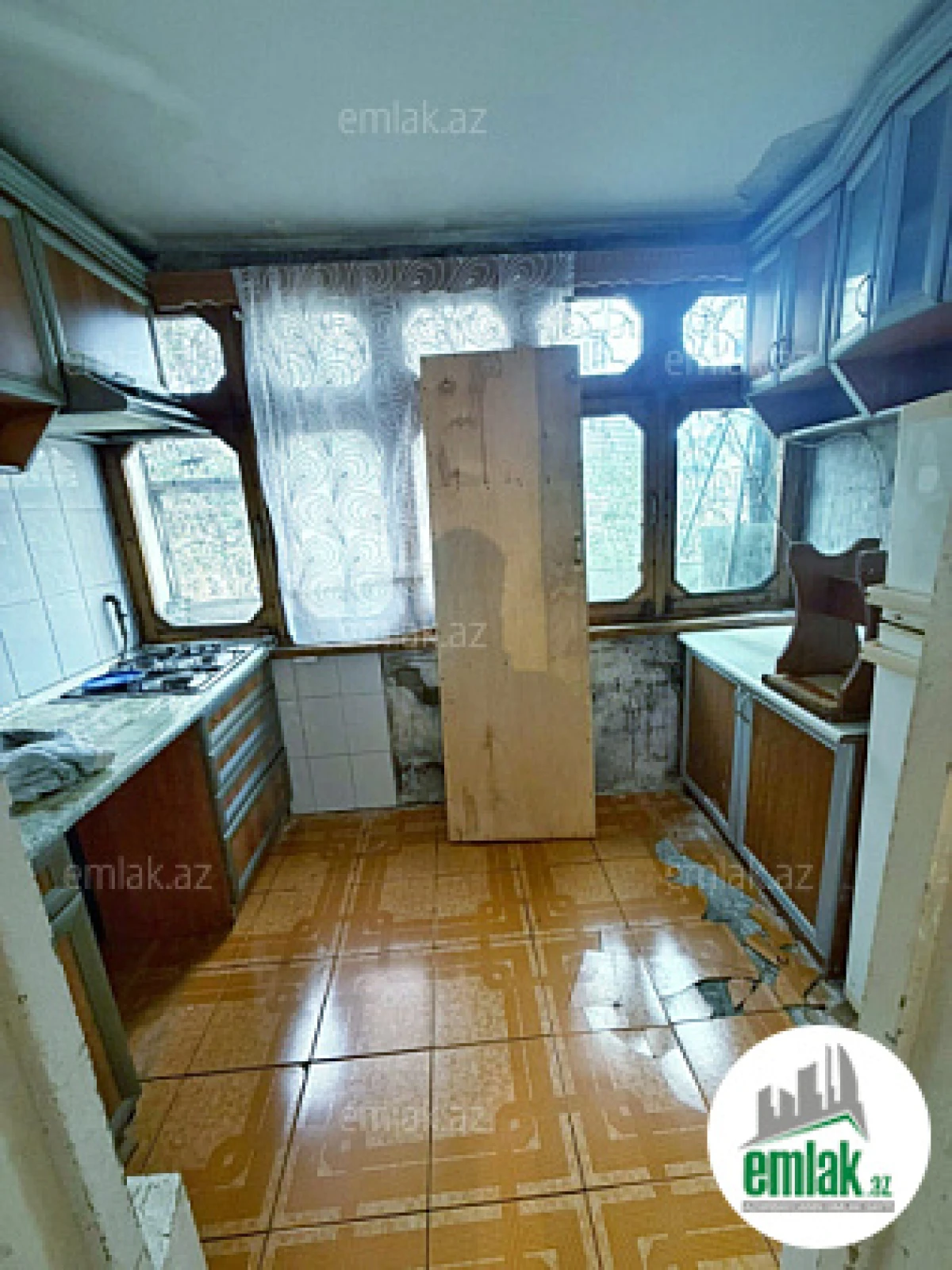 Satılır 2 otaqlı köhnə tikili 40 m²