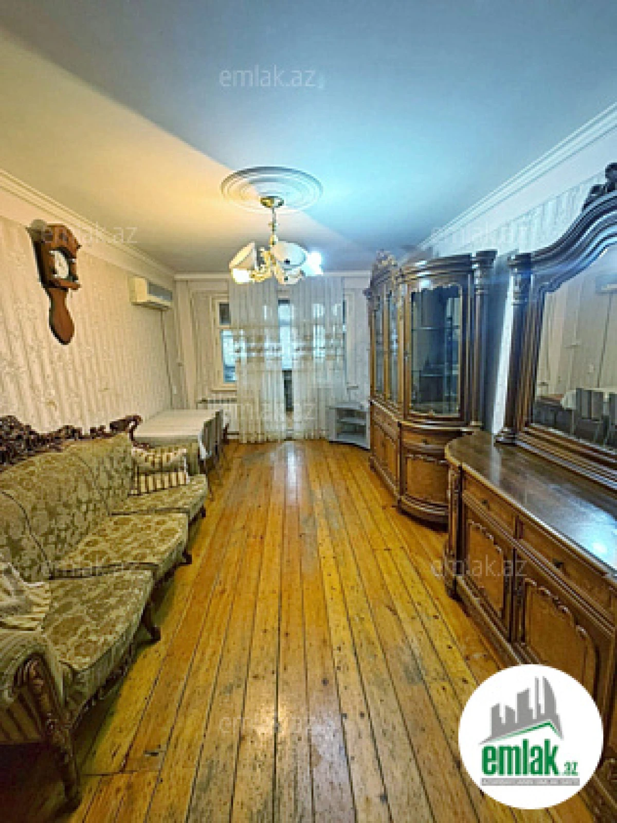 Satılır 2 otaqlı köhnə tikili 40 m²